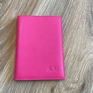 Smythson passport cover in Panama